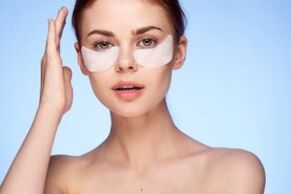 masks for rejuvenating the skin around the eyes