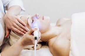 performing a fractional skin rejuvenation procedure