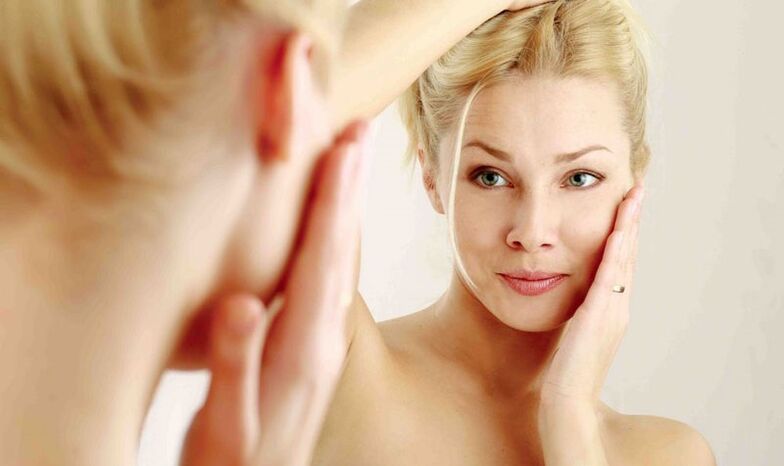 Facial skin massage for rejuvenation